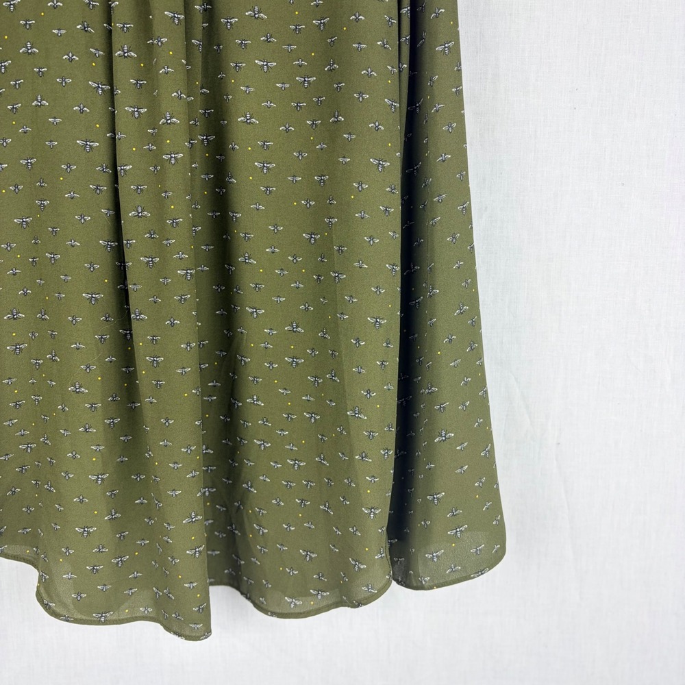 Libby Edelman Bee Print Blouse Olive Green Tassel Tie Split Neck Top Womens XL - Picture 6 of 13